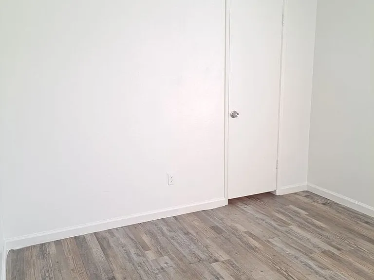 4538 E Hamilton — Photo 11
