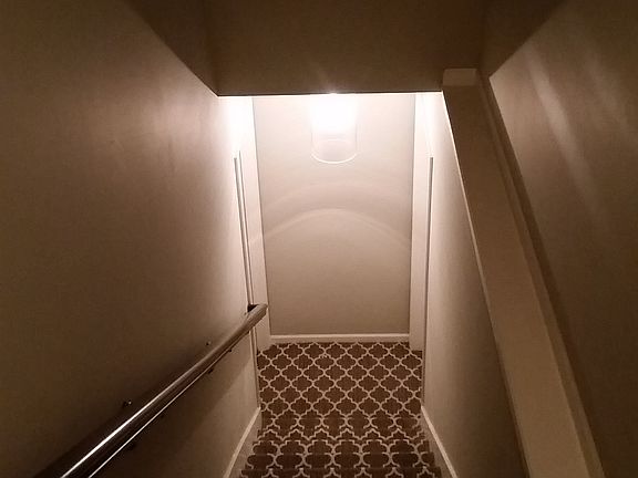 4th image of 719 Solomon Dr