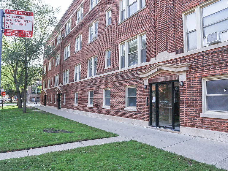 1201 W Waveland Ave #3 — Photo 9