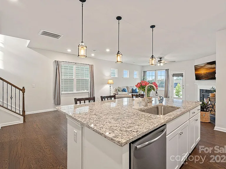 4041 Whipcord Dr — Photo 25