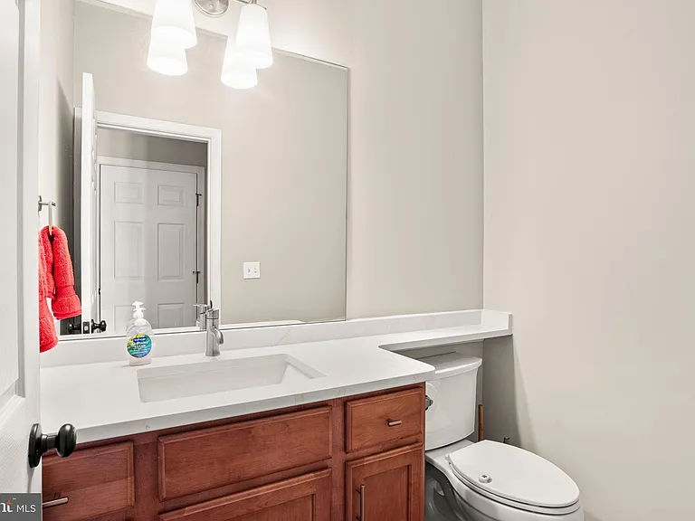 2080 Deer Run Dr — Photo 16