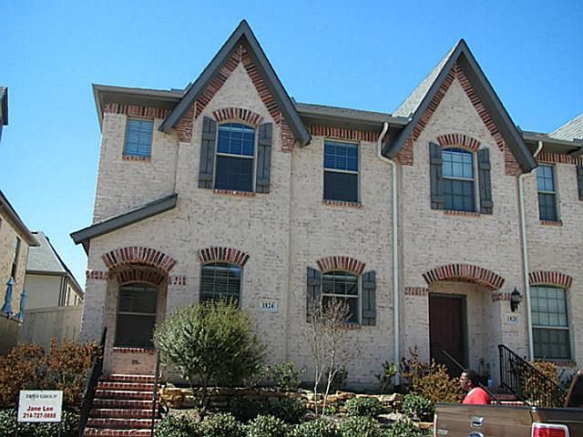 1st image of 1824 Desoto Dr