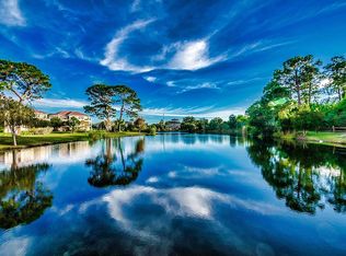 1600 Citrine Trl, Tarpon Springs, FL 34689