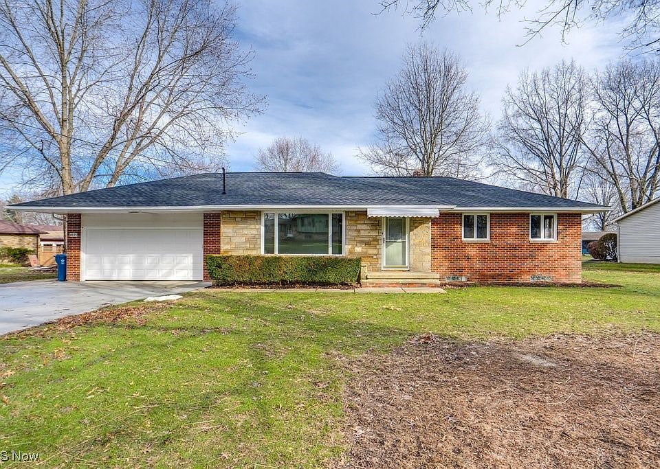 1st image of 4695 Garrett Dr
