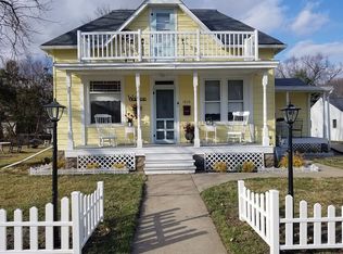 1010 Columbus St, Pella, IA 50219