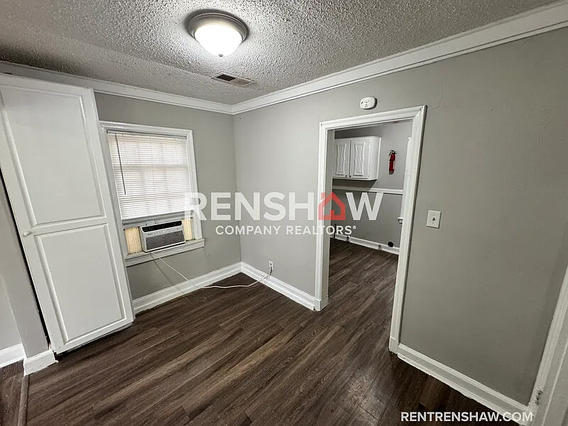 2 bed, 1.0 bath, 948 sqft, $950 — Photo 3