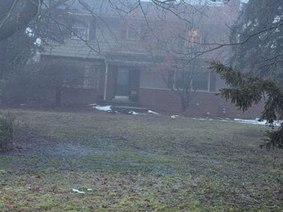 2nd image of 8480 27 Mile Rd