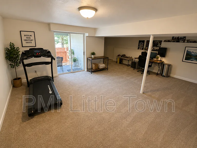 8687 W Plymouth Ave — Photo 18