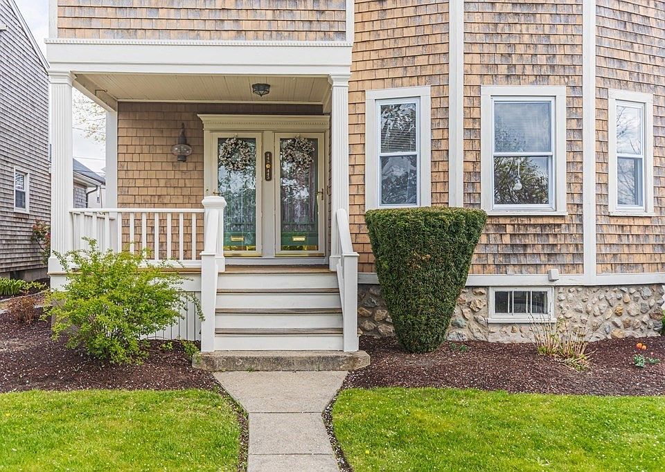 445 Wood St, New Bedford, MA 02745 Zillow