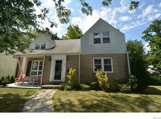 101 Helena Ave, Yonkers, NY 10710