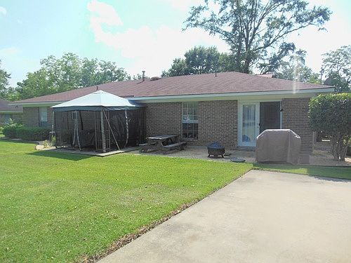 3rd image of 510 Lee St