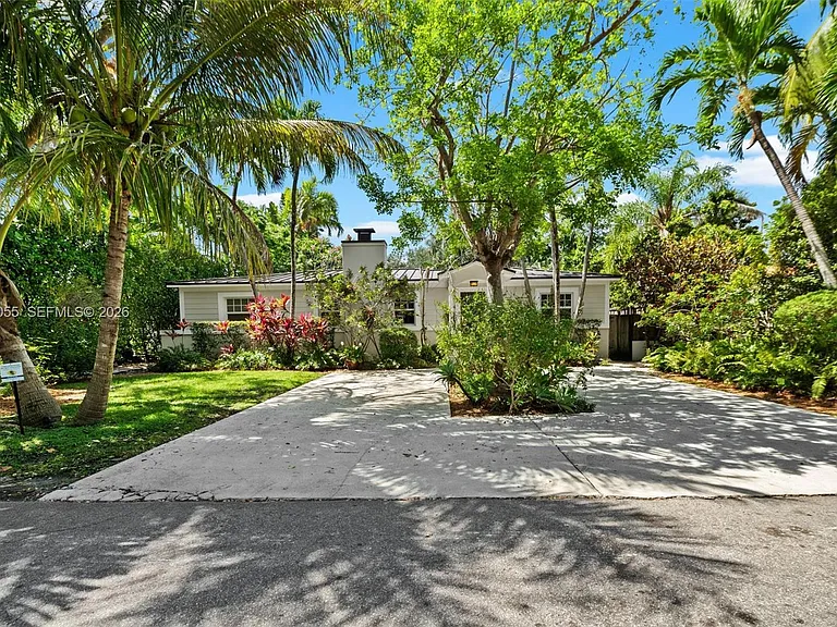 4054 Bonita Ave — Photo 3