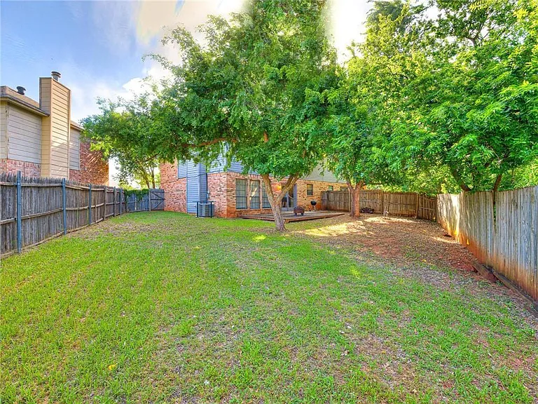 12901 Carrie Ct — Photo 30