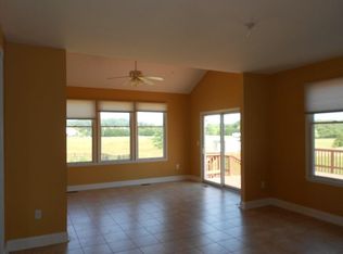 3 Sanibel Ct, Monroe Township, NJ 08831