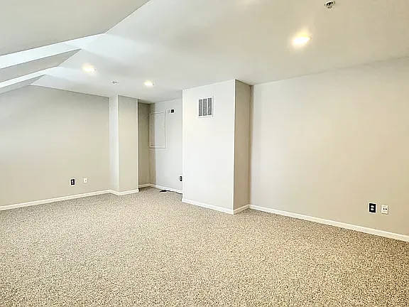 1075 Beaver Run #1 — Photo 12