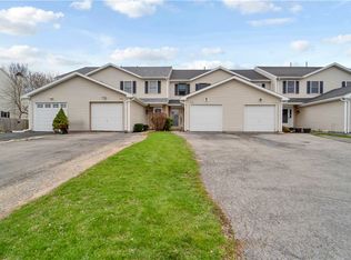 5743 Running Brook Rd, Farmington, NY 14425