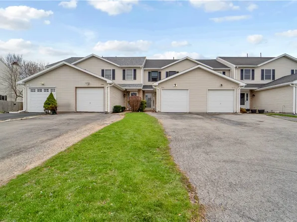 5743 Running Brook Rd, Farmington, NY 14425