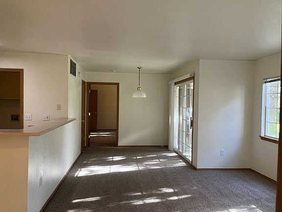 4th image of 3200 N Lakegrove Ln APT 102