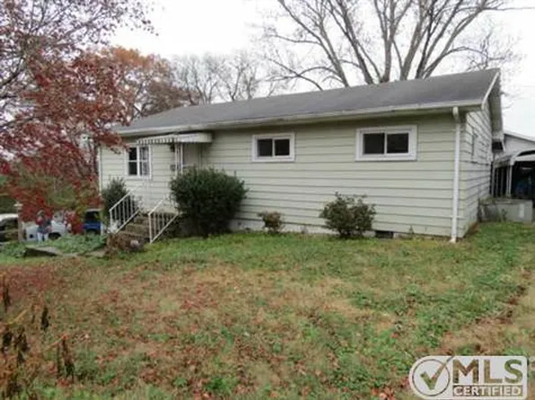 208 Franklin Park Cir, Winchester, TN 37398