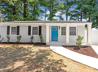 1416 Oakhill Ct, Raleigh, NC 27610