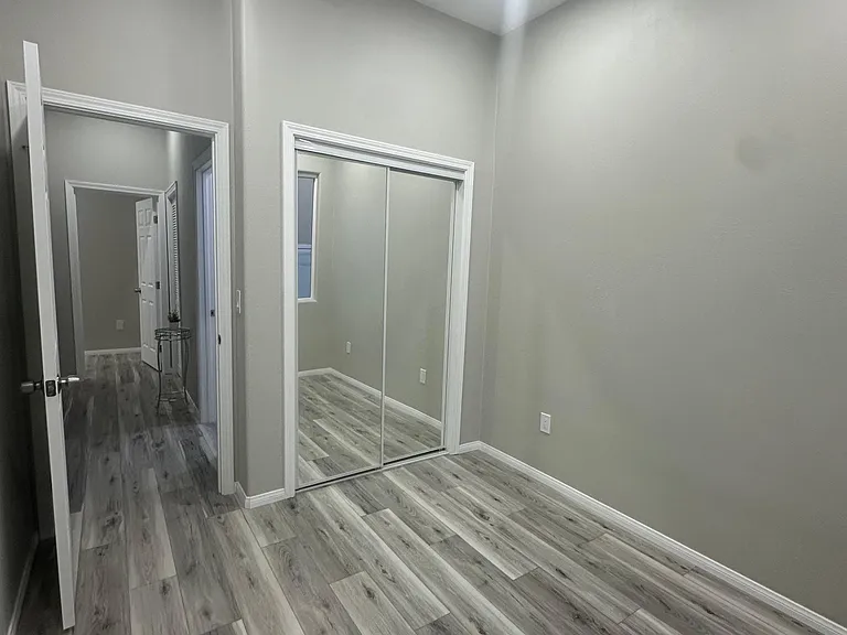 1710 Golden Way #B — Photo 19