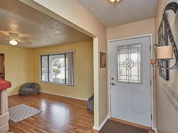 5th image of 16789 Lambert Ln