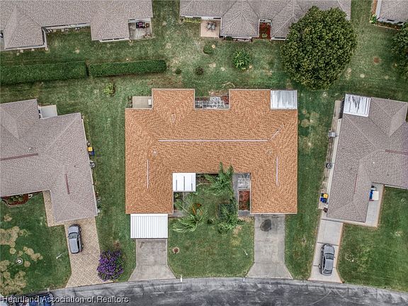 4th image of 109 Oak Grove St
