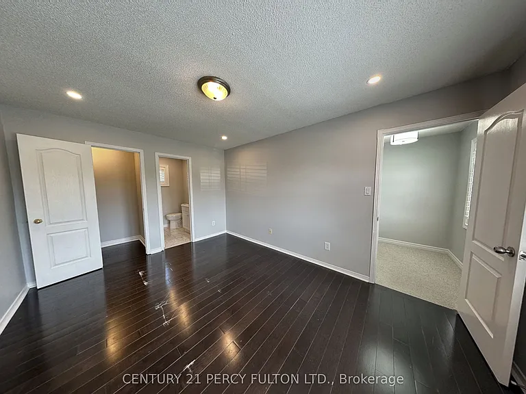 54 Rolling Acres Dr — Photo 9