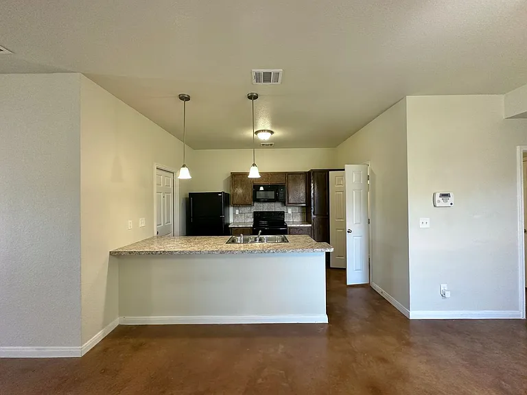 4502 Skyflower Ln — Photo 6