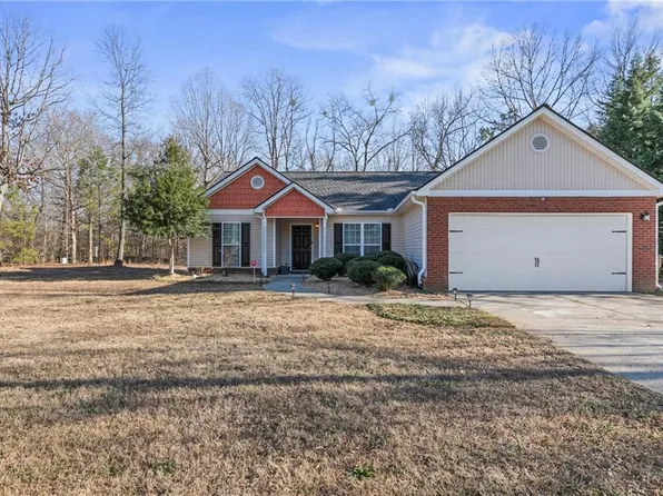 103 Logan Ct, Statham, GA 30666