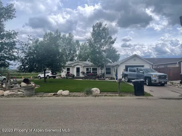 2002 W 2nd St, Craig, CO 81625