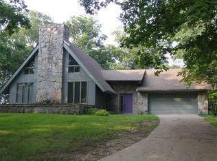 211 Swiss Hls, Berea, KY 40403