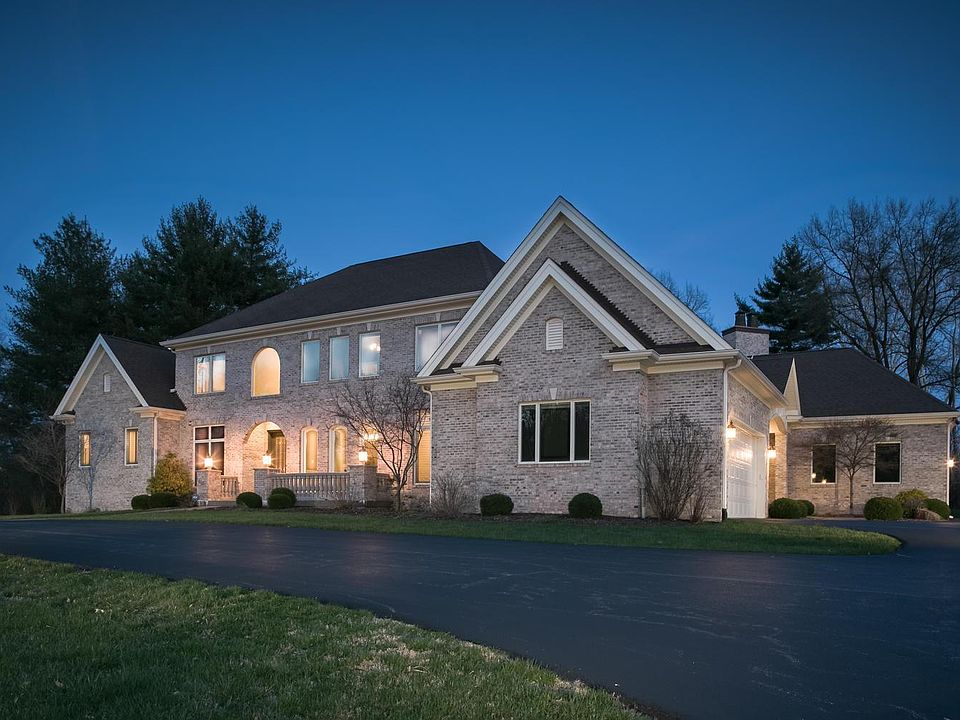 1314 Log Cabin Ln, Saint Louis, MO 63124 | Zillow
