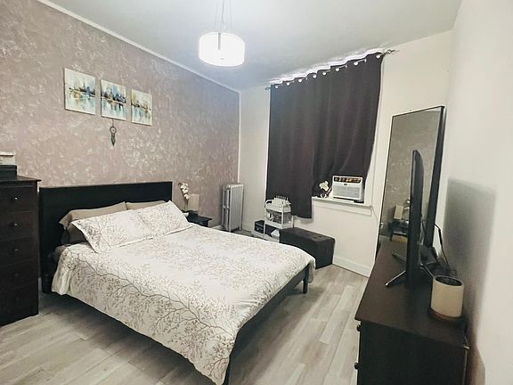 5th image of 7249 Metropolitan Ave Floor 2