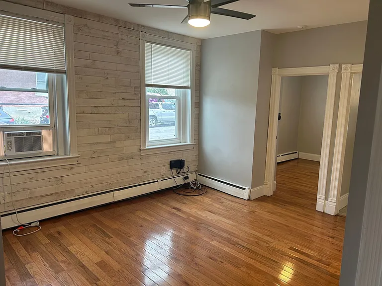 530 N Euclid Ave — Photo 6