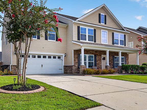 2nd image of 8007 Seastar Ln