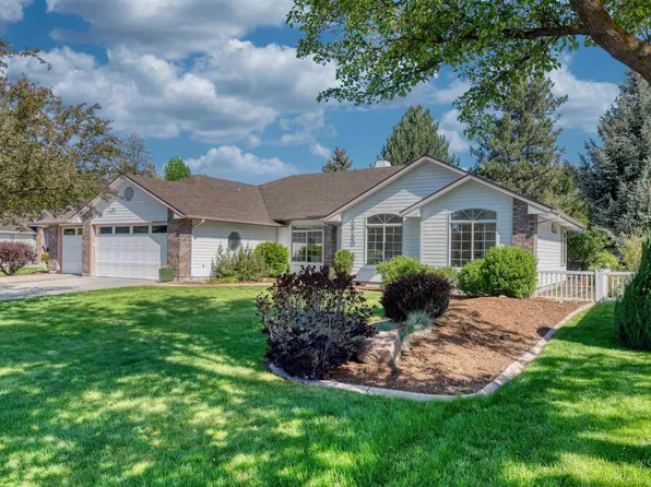 5950 W Plantation Ln, Garden City, ID 83703