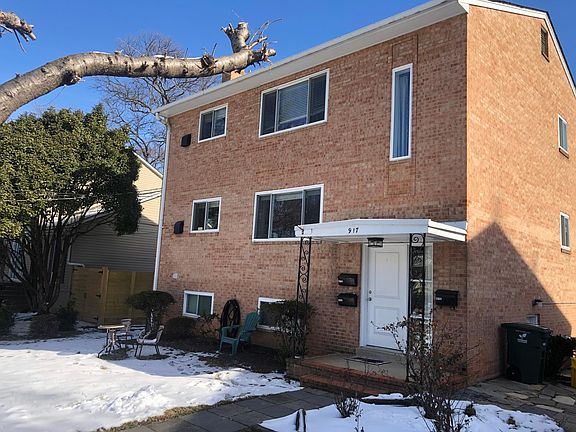 3rd image of 917 N Barton St APT 2