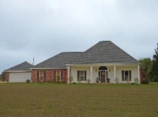 211 Nobles Rd, Sumrall, MS 39482