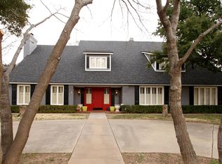 8411 Vicksburg Ave, Lubbock, TX 79424