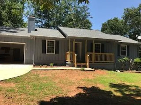 3951 Bark Camp Pl, Gainesville, GA 30506