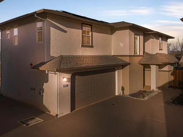 1933 Salzburg Trl, Redding, CA 96003