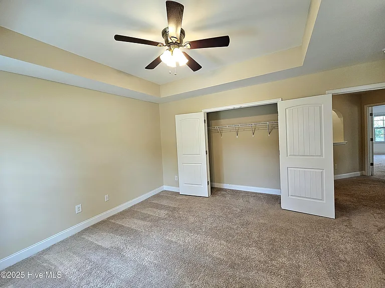 100 Mayfield Ct — Photo 35