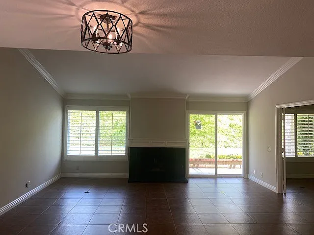 28531 Barbosa — Photo 7