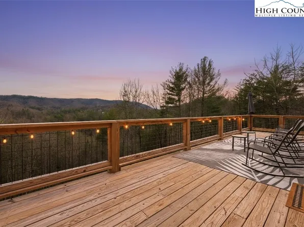 482 Bear Run Road, Lenoir, NC 28624