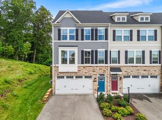 214 Moyer Hill Dr, Cranberry Township, PA 16066