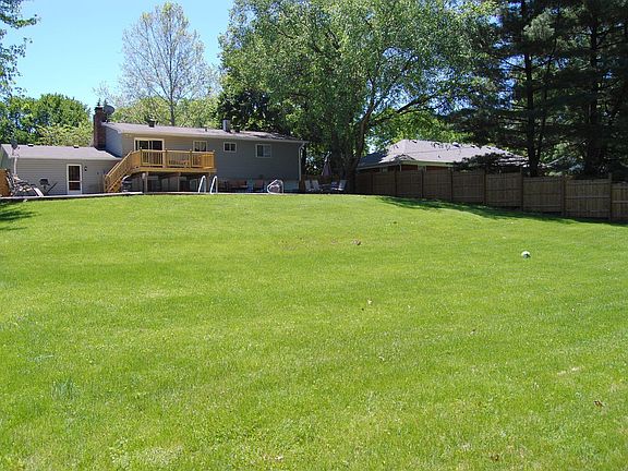 5th image of 3236 Van Tassel Dr