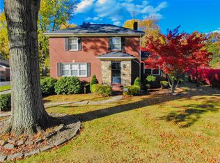 11 E Maitland Ln, New Castle, PA