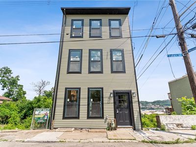 2101 Eggers St, Pittsburgh, PA, 15212