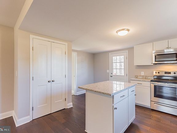 5th image of 23115 Upland Dr